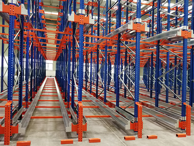 B37 Warehouse Storage Shelves Heavy Duty Radio Shuttle Car Pallet ...