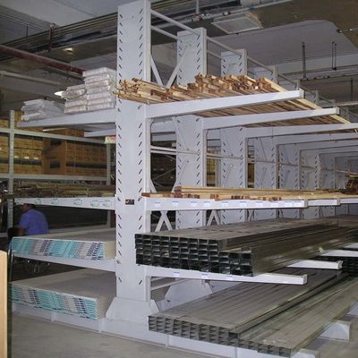 Long Profiles Cantilever Racking Systems With Overhanging Arm